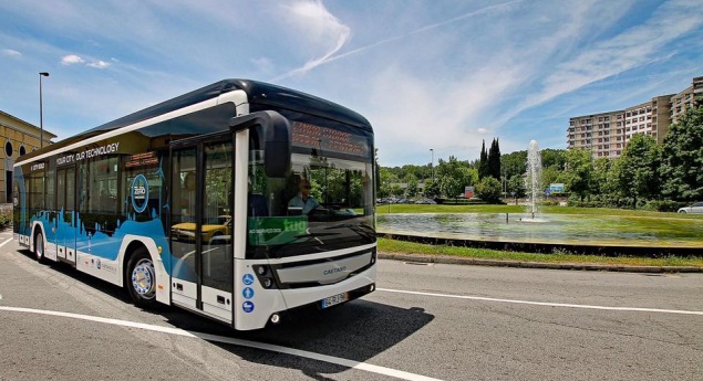 Frankfurt encomenda autocarros elétricos à CaetanoBus