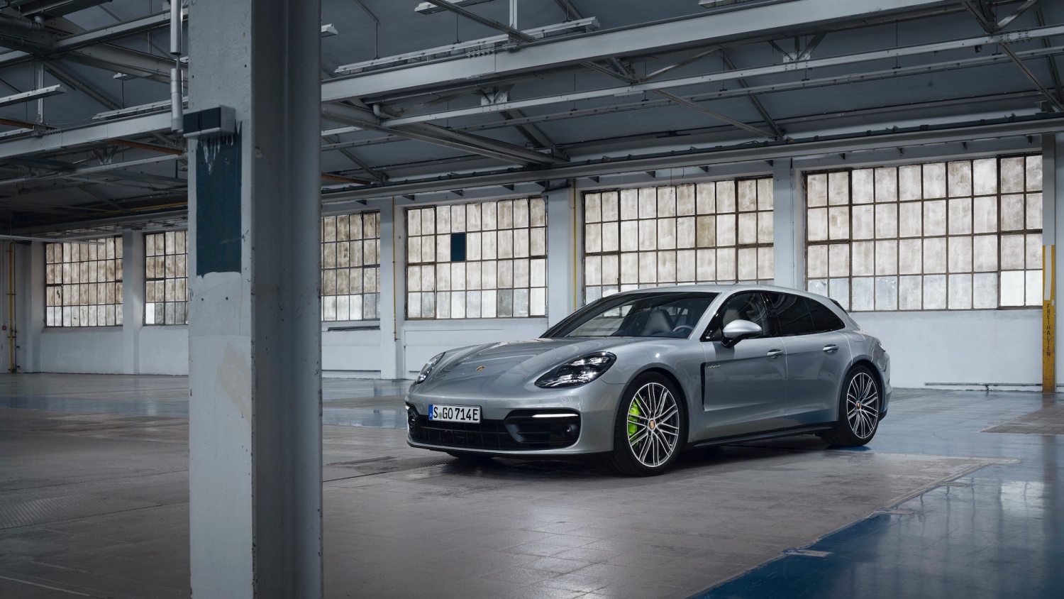 Porsche Panamera 4 E-Hybrid 