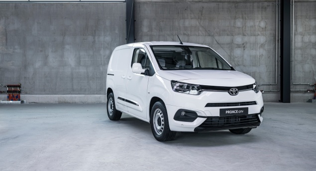 Toyota lança campanha de renting para Proace City