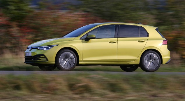 A gás natural comprimido. Volkswagen apresenta Golf TGI