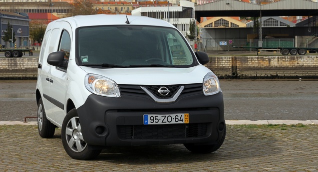 Novos comerciais da Nissan produzidos na fábrica do Renault Kangoo