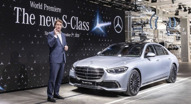 Graças também aos EV. CEO da Daimler assume que companhia vai emagrecer