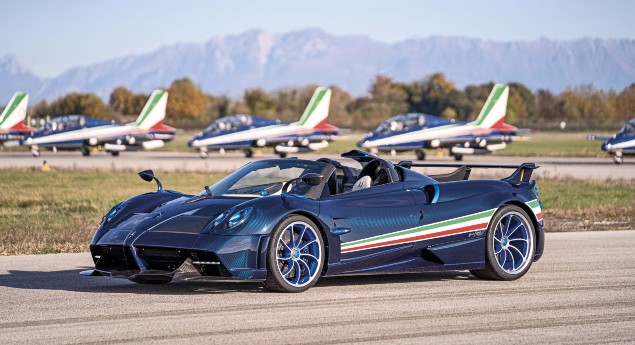 Nova edição especial. Pagani homenageia "ases dos ares" com Huayra Tricolore