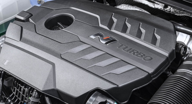 Hyundai desenvolve motor turbo de 2,3 litros com "redline" nas 7000 rpm