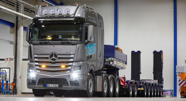 Mercedes-Benz Actros SLT. Produção atinge meio milhar de unidades