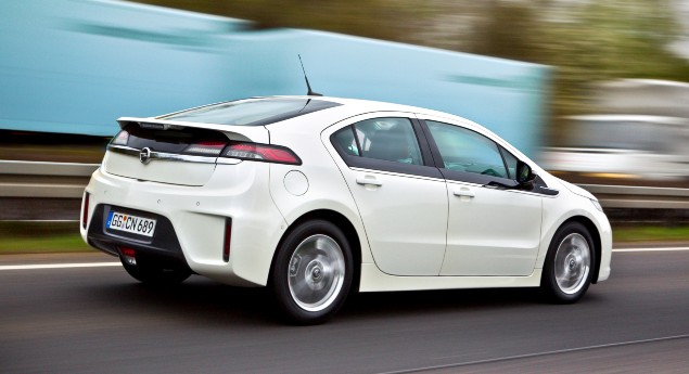 Primeiro EV europeu com extensor. Opel comemora 10 anos do Ampera