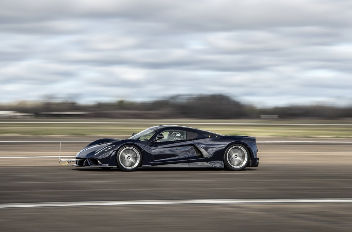 O Hennessey Venom F5 em testes de velocidade