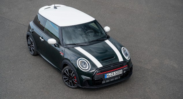 Pelos 60 anos de ligação à família Cooper. Mini JCW ganha Anniversary Edition