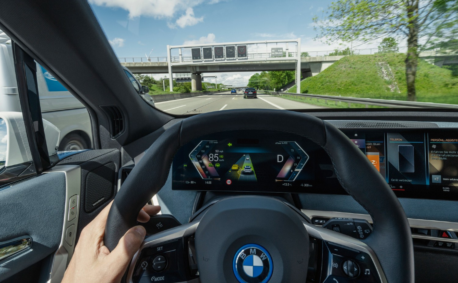 O sistema da BMW recorre a tecnologia capacitiva