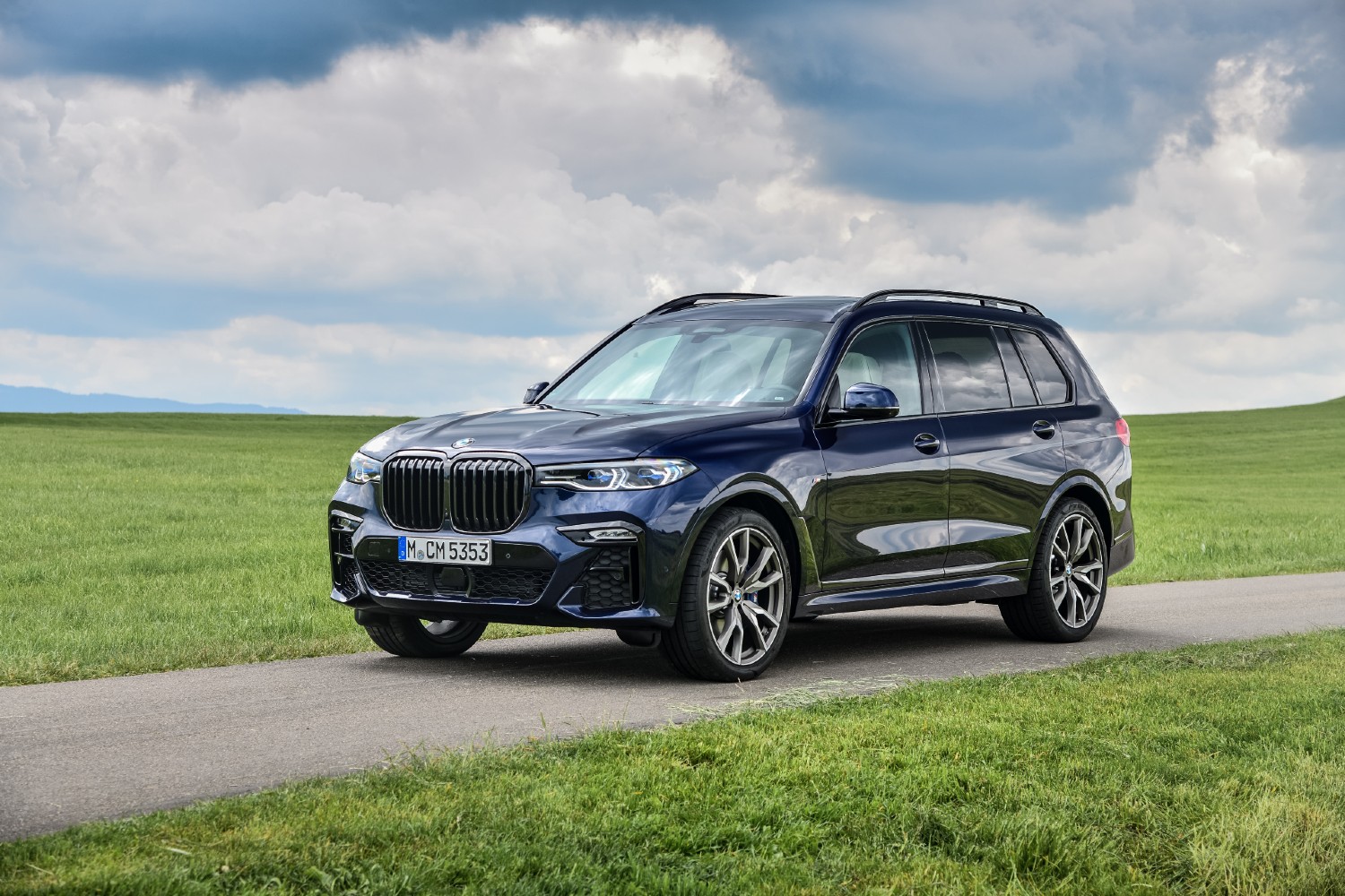 Foi um BMW parecido a este, que foi roubado a Tom Cruise, em Birmingham