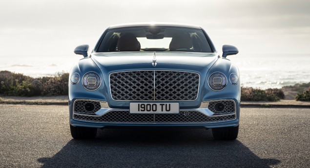 O mais luxuoso e estatutário. Bentley apresenta Flying Spur Mulliner