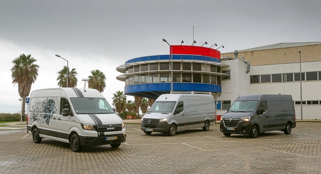 Renault Master enfrenta MAN TGE e Mercedes-Benz Sprinter