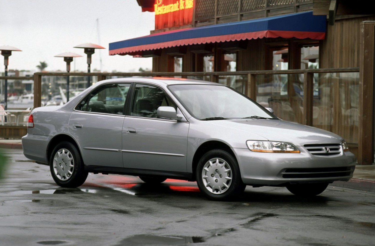 O Honda Accord que estreou primeiro sistema de manutenção na faixa