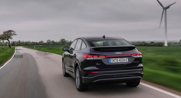 Versões e preços. Audi Q4 Sportback e-tron já está disponível em Portugal