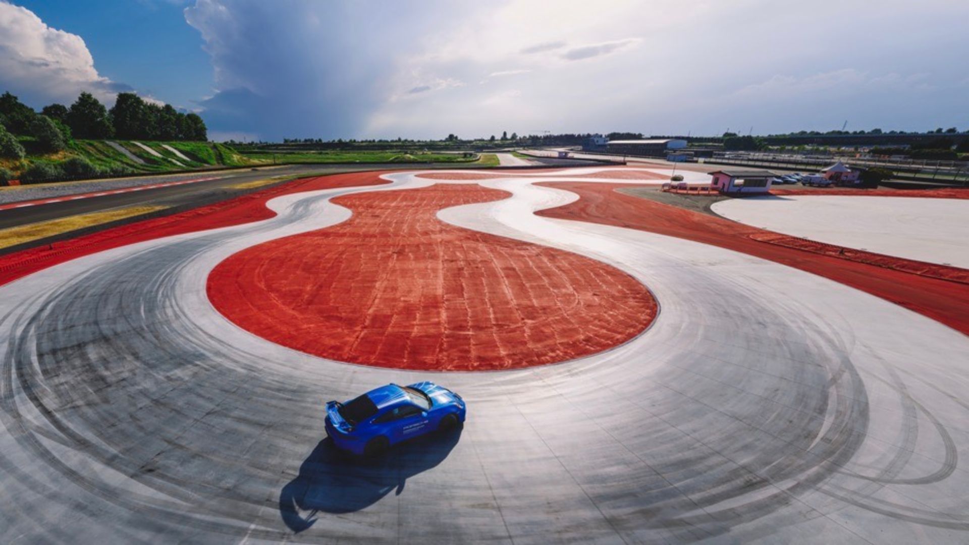 Pista de handling do Porsche Experience Center de Franciacorta