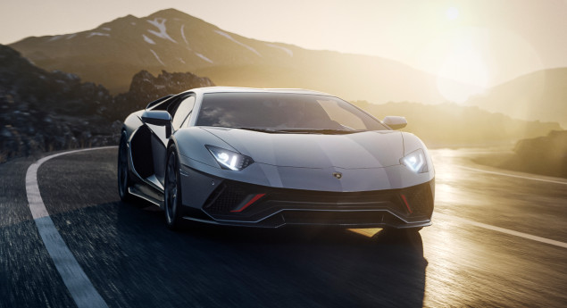 Último modelo com V12 puro. Lamborghini Aventador Ultimae já voou!