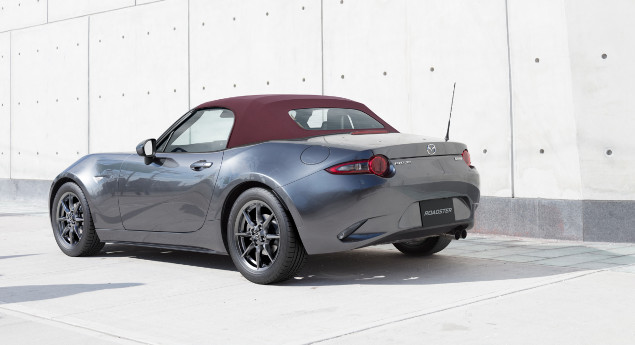 Com nova geração prevista para 2024. Mazda MX-5 prepara restyling para 2022