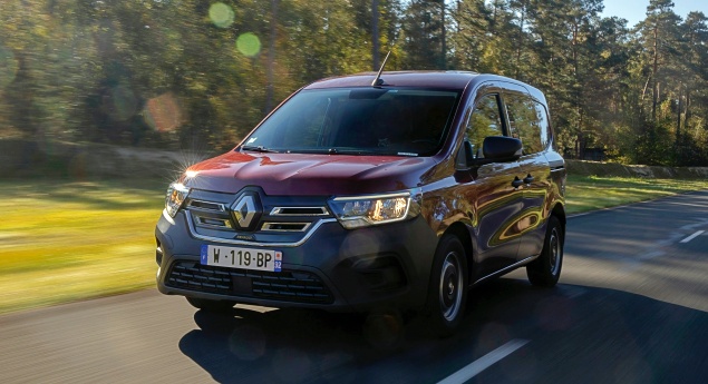 Autonomia do novo Renault Kangoo Van E-Tech pode chegar aos 300 km