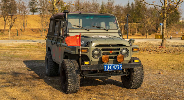 Uma alternativa ao Jeep Wrangler? Este é o todo-o-terreno que procura!