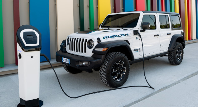 Além do fim das duas portas. Jeep Wrangler torna-se apenas PHEV na Europa em 2022