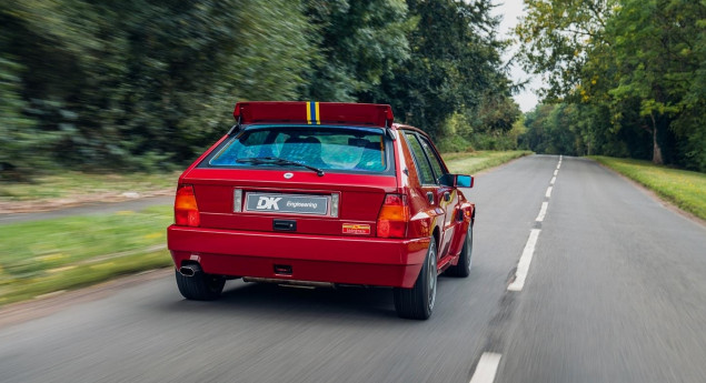 Prepare a carteira! Raro Lancia Delta Evo II Edizione Finale está à venda