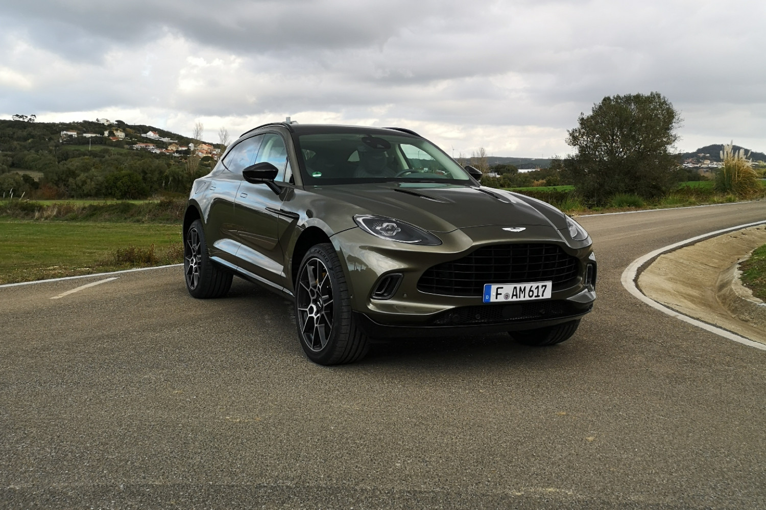 Aston Martin DBX. Foto: Turbo/Vasco Estrelado