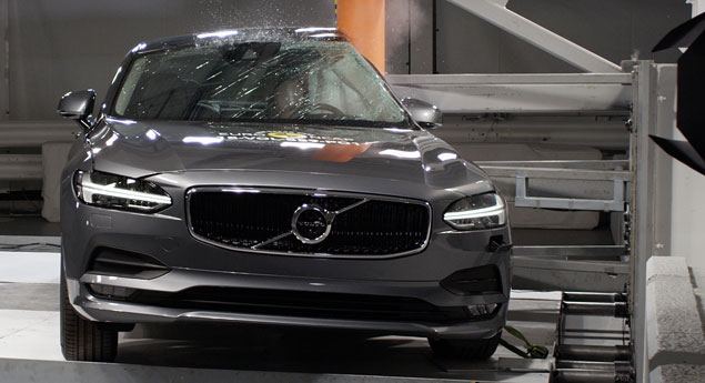 Volvo S90 e V90 com segurança cinco estrelas