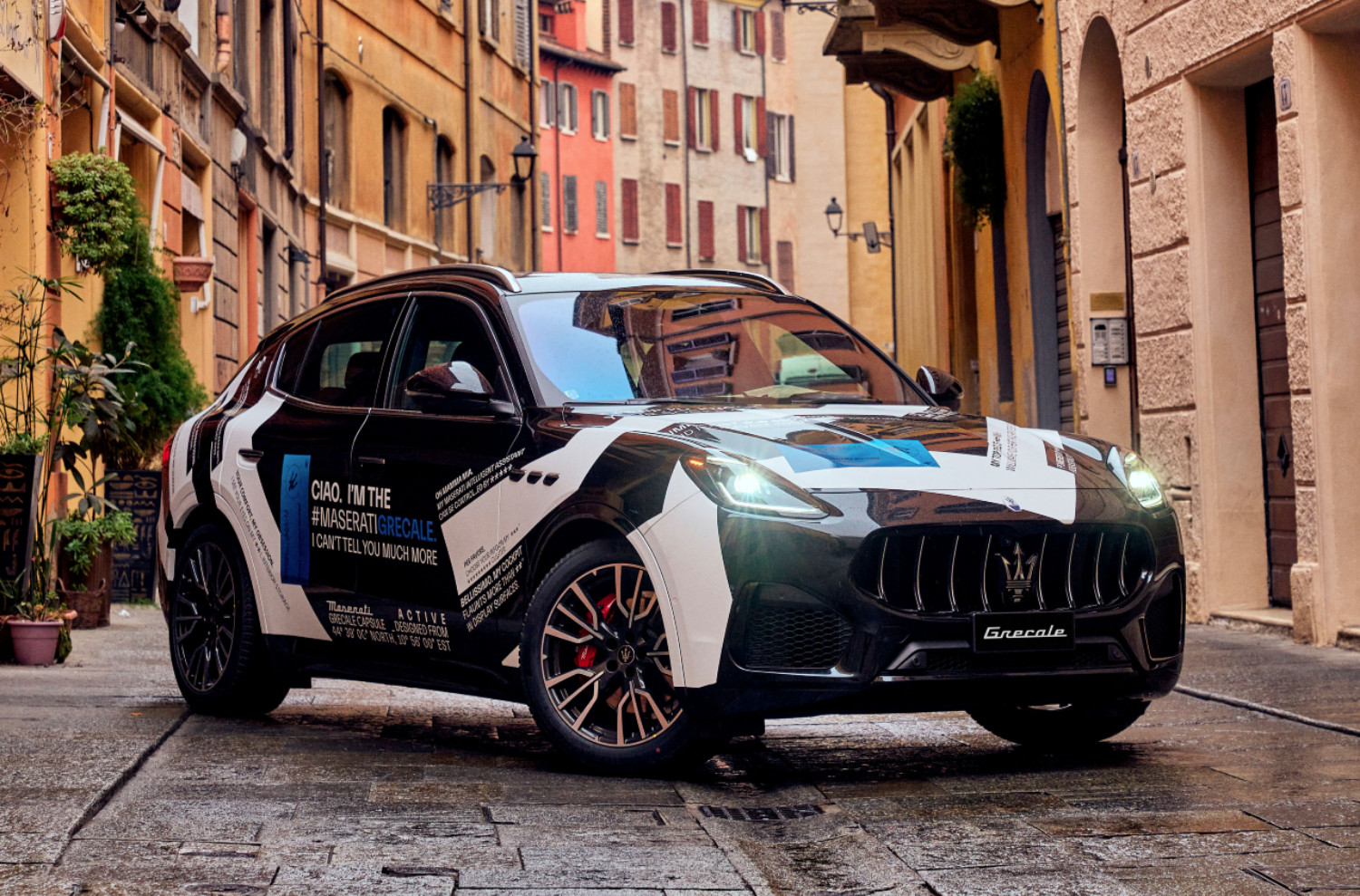 Eis o futuro Maserati Grecale, ainda com um suave camuflado