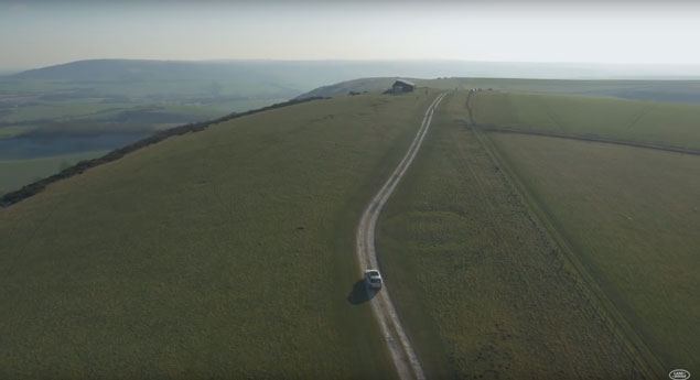 Land Rover cria Drive-Thru com Estrelas Michelin