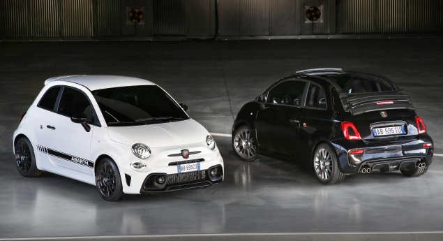 Para 2022. Abarth 595 e 695 renovam-se com quatro pacotes de personalização