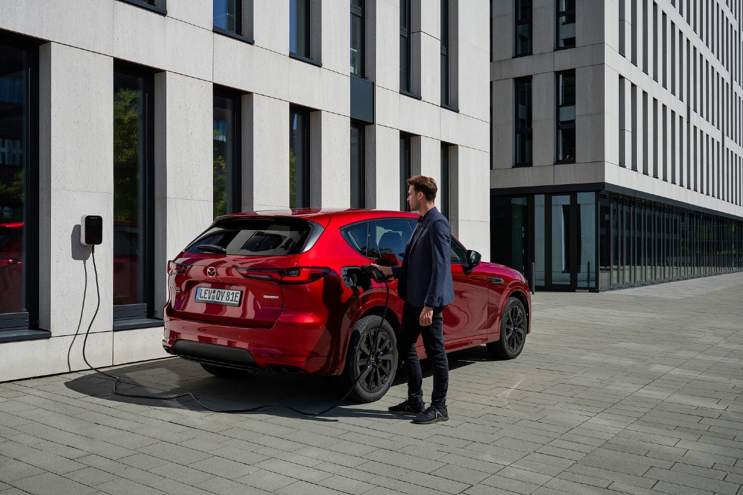 O novo Mazda CX-60 é o primeiro PHEV da marca de Hiroshima para a Europa