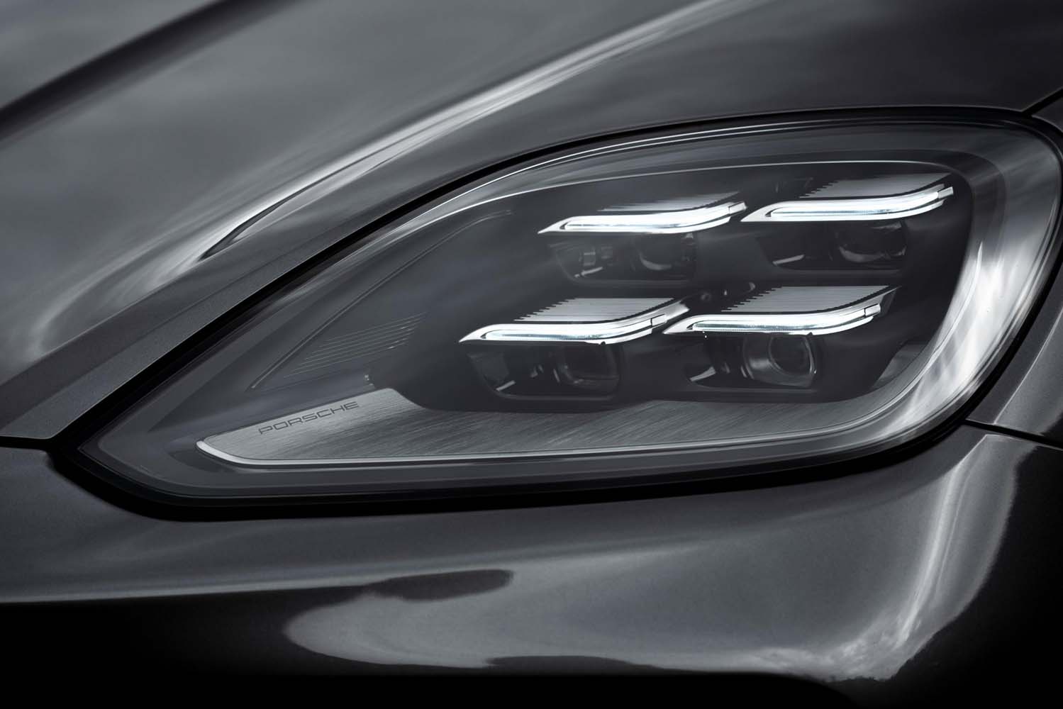 Óticas HD MAtrix LED no Porsche Cayenne E-Hybrid