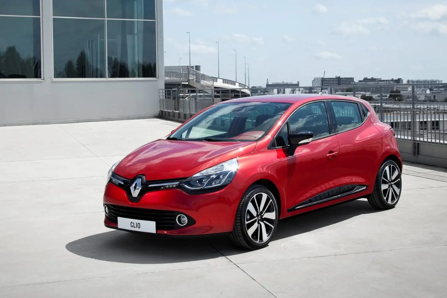 O Renault Clio foi um dos modelos que foi comercializado com motor 1.2 a gasolina em causa