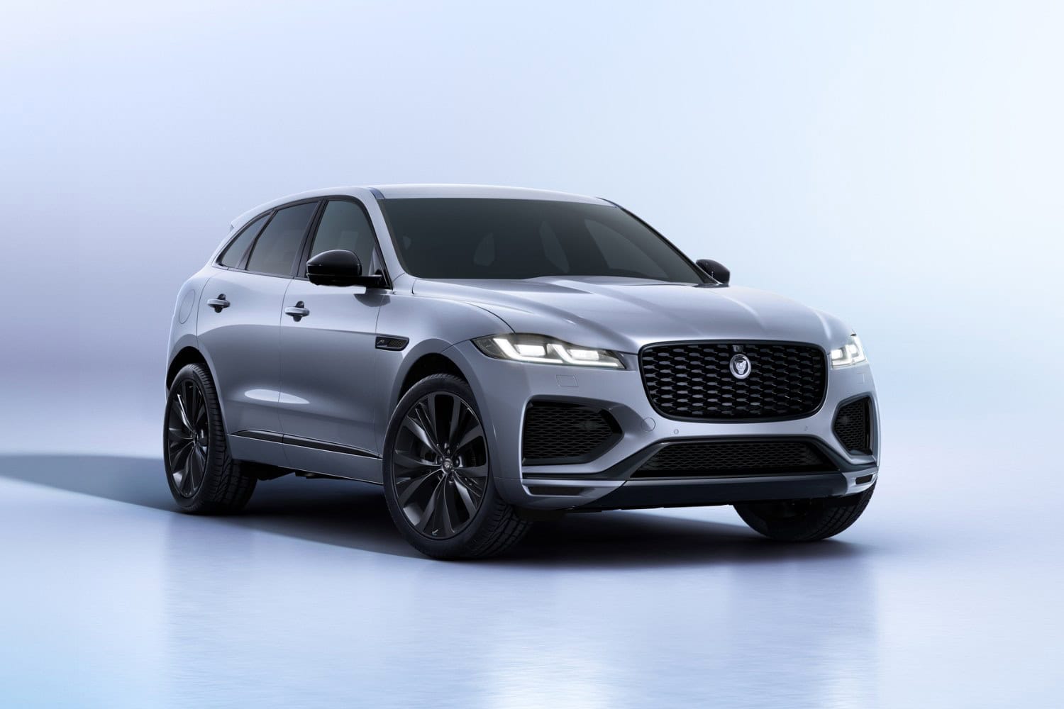 O F-Pace é o único dos modelos que atualmente compõem a oferta da Jaguar com hipóteses de sobreviver para além de 2026